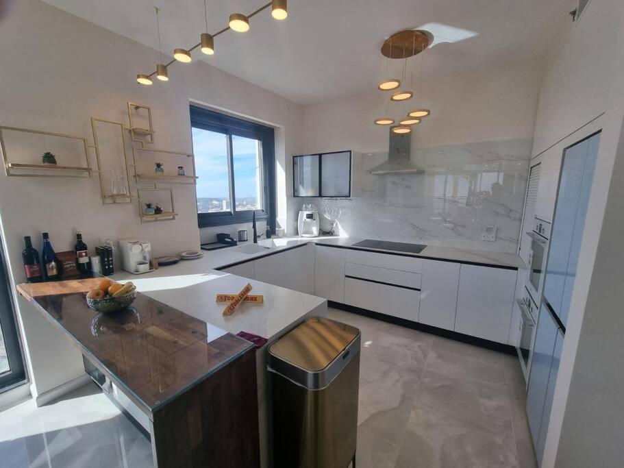Jtower Royal Suites - The Penthouse - Alefimmoed Jeruzalem Buitenkant foto
