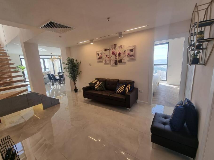 Jtower Royal Suites - The Penthouse - Alefimmoed Jeruzalem Buitenkant foto